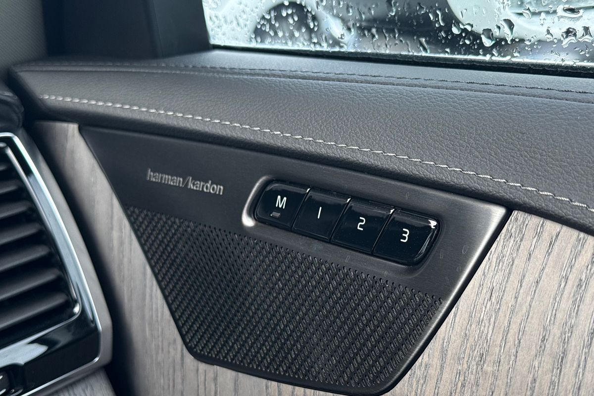 2023 Volvo XC90 Ultimate B6 Bright