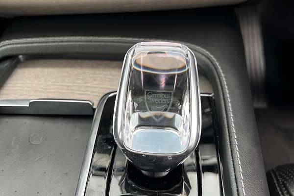 2023 Volvo XC90 Ultimate B6 Bright