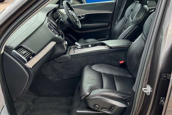 2023 Volvo XC90 Ultimate B6 Bright