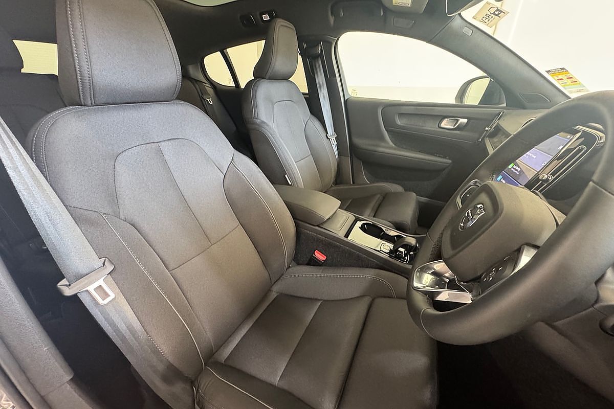 2023 Volvo C40 Recharge