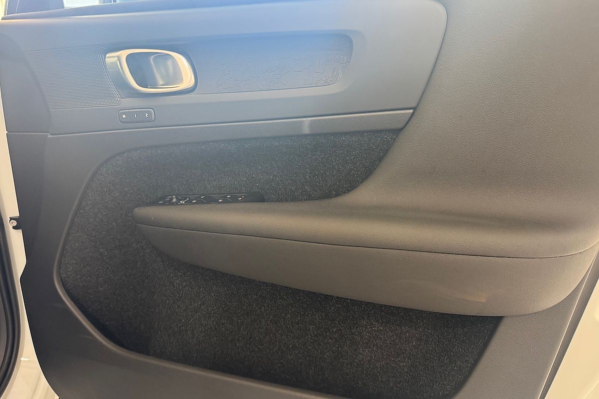 2023 Volvo C40 Recharge