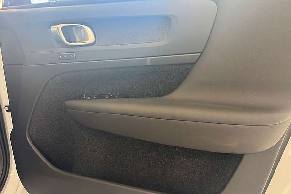 2023 Volvo C40 Recharge