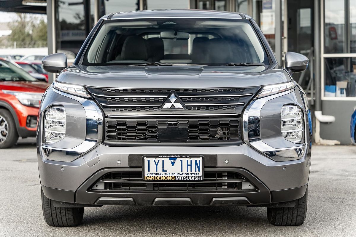 2023 Mitsubishi Outlander ES ZM