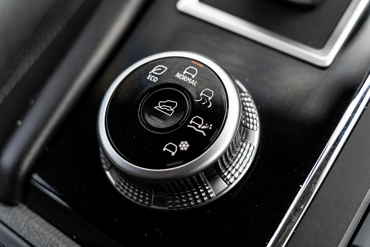 2023 Mitsubishi Outlander ES ZM