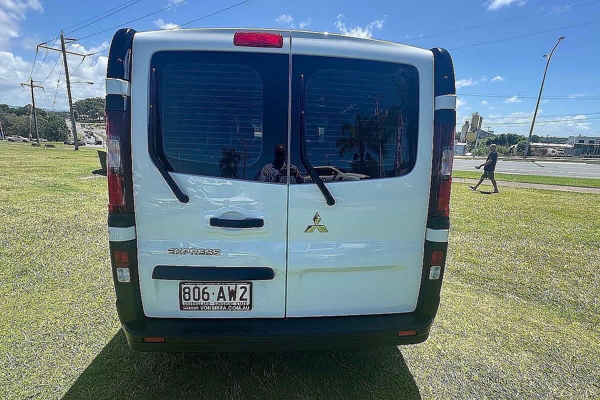2020 Mitsubishi Express GLX SN LWB