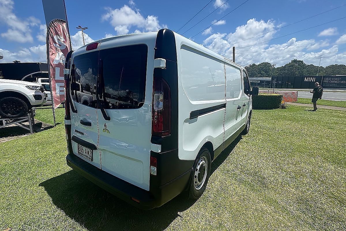 2020 Mitsubishi Express GLX SN LWB