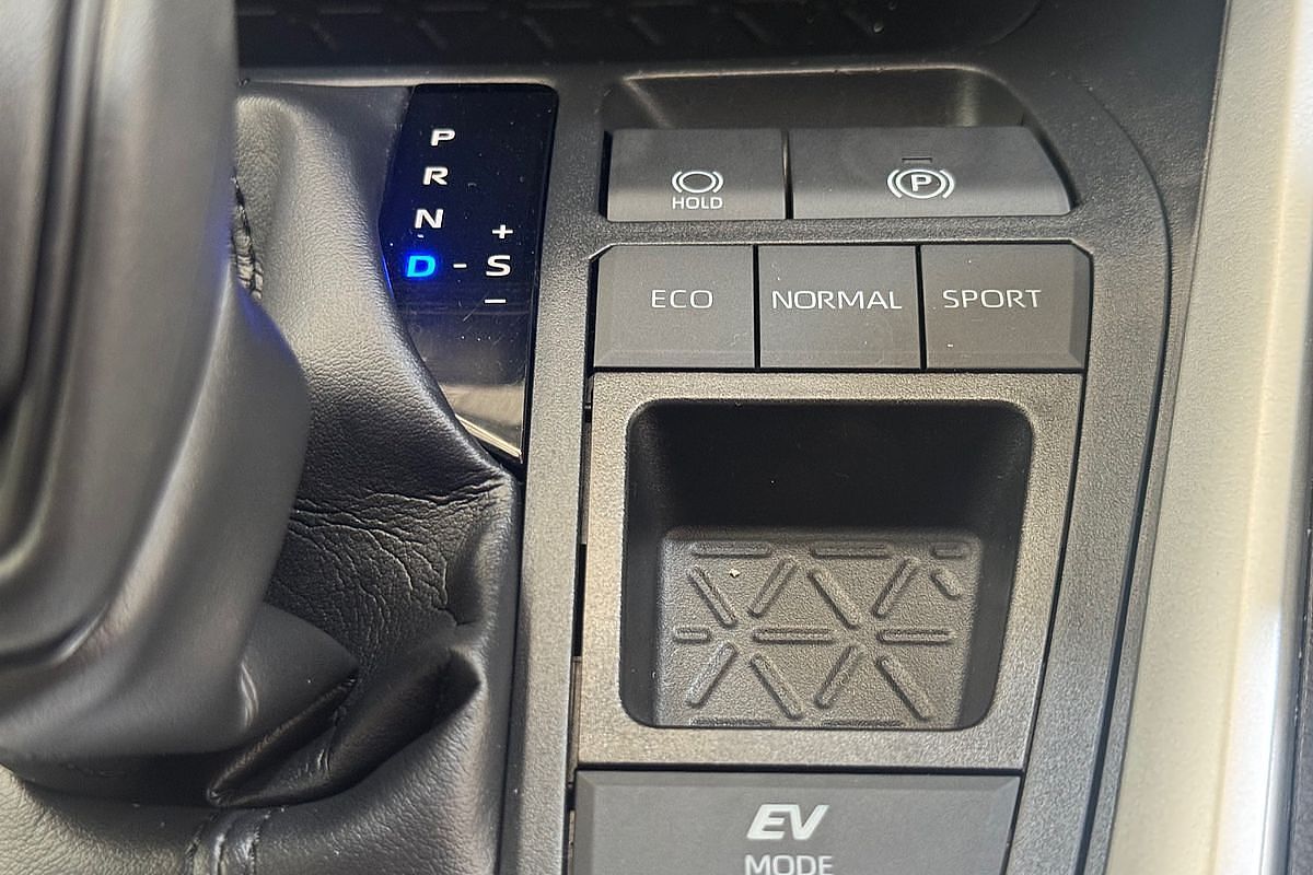 2021 Toyota RAV4 GX AXAH52R