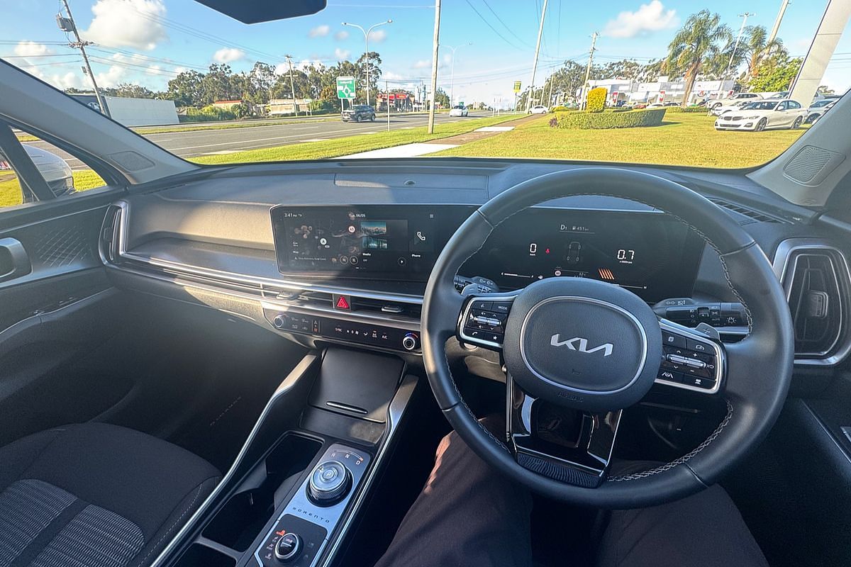 2023 Kia Sorento S MQ4