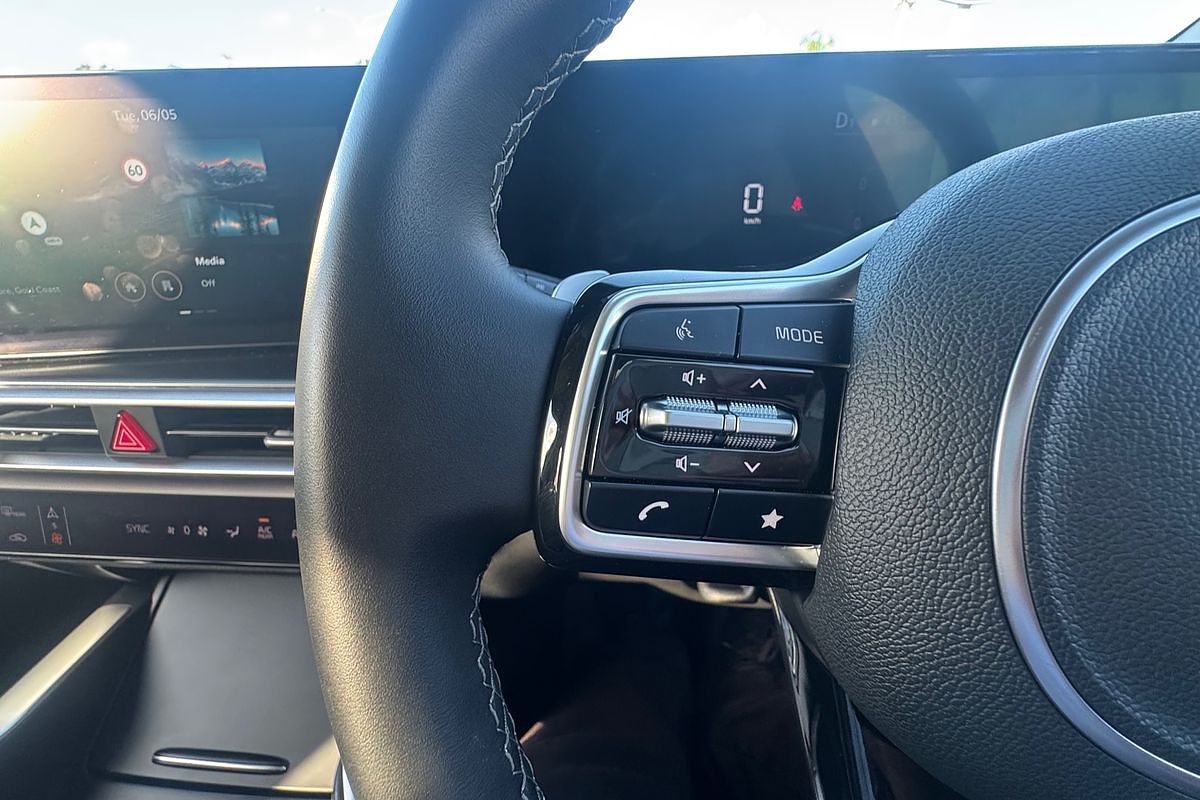 2023 Kia Sorento S MQ4