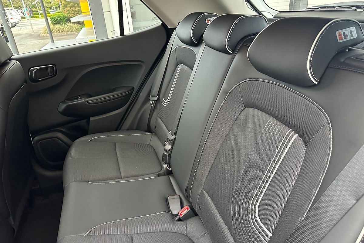 2024 Hyundai Venue Active QX.V5