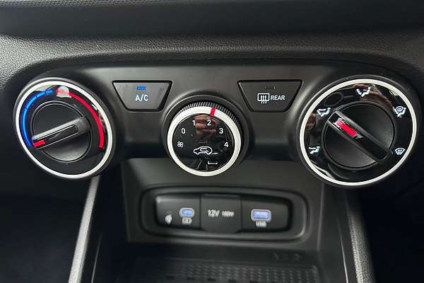 2024 Hyundai Venue Active QX.V5