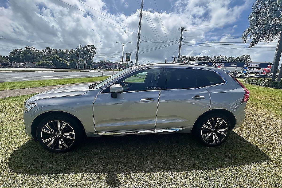 2023 Volvo XC60 Ultimate B5 Bright