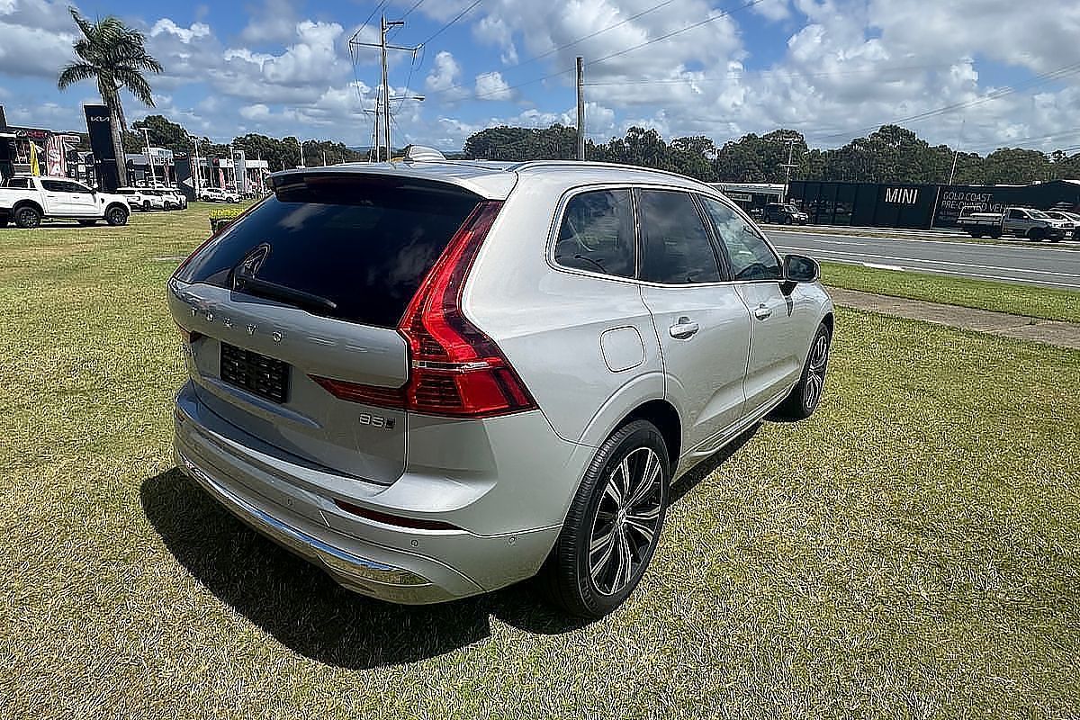 2023 Volvo XC60 Ultimate B5 Bright