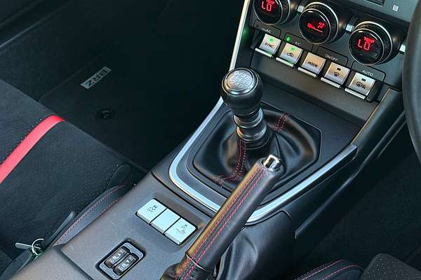 2022 Subaru BRZ S ZD8