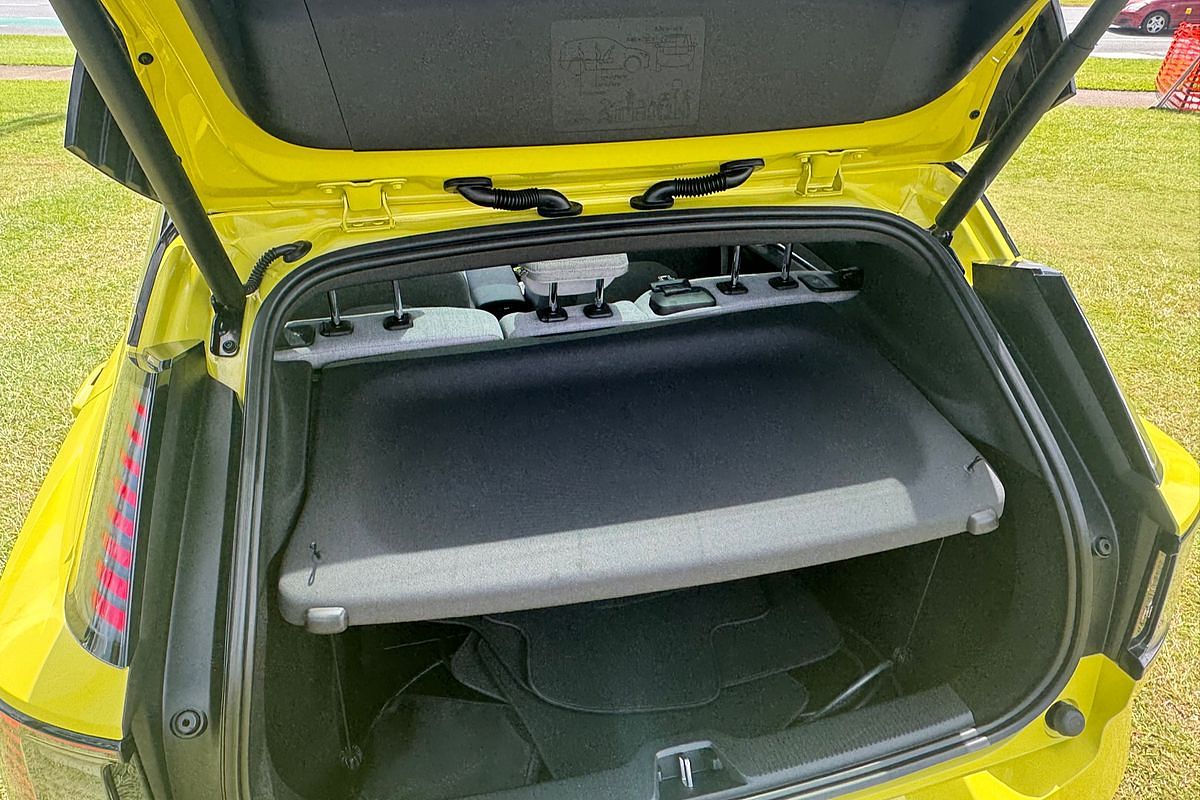 2023 Volvo EX30 Single Motor Extended Range Plus