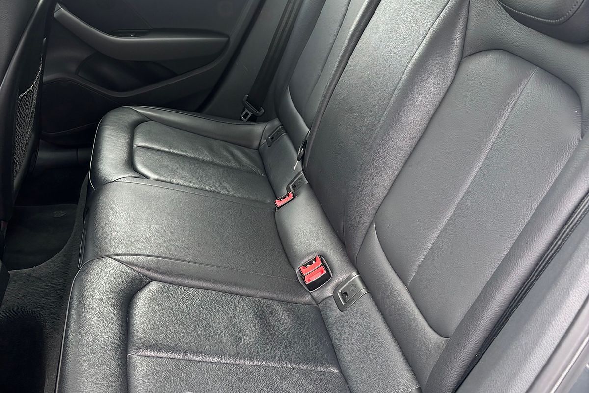 2019 Audi A3 35 TFSI S line plus 8V