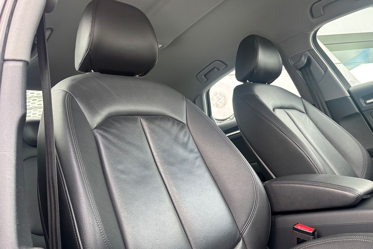 2019 Audi A3 35 TFSI S line plus 8V