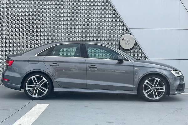 2019 Audi A3 35 TFSI S line plus 8V