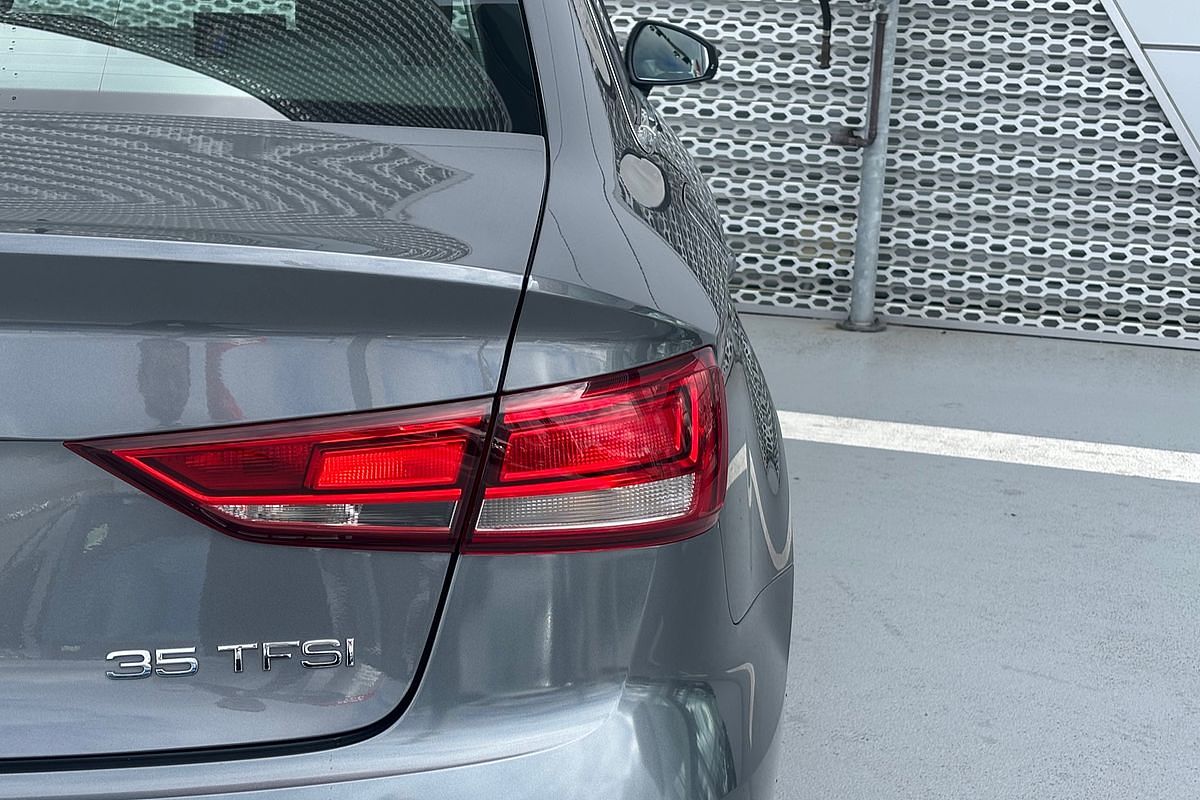2019 Audi A3 35 TFSI S line plus 8V