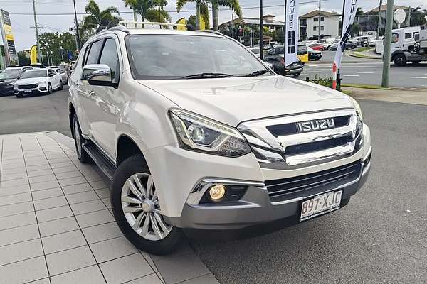 2017 Isuzu MU-X LS-T