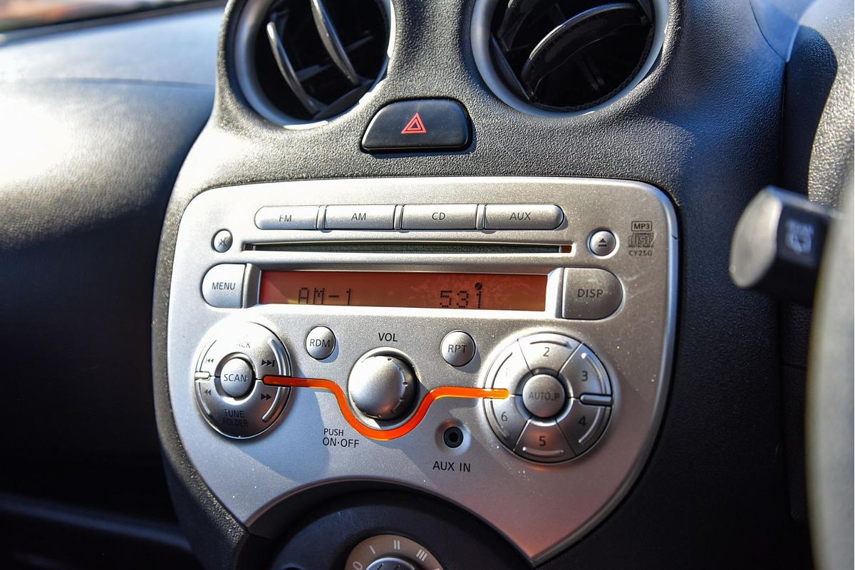 2013 Nissan Micra ST-L K13