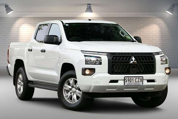 2024 Mitsubishi Triton GLX+ MV 4X4