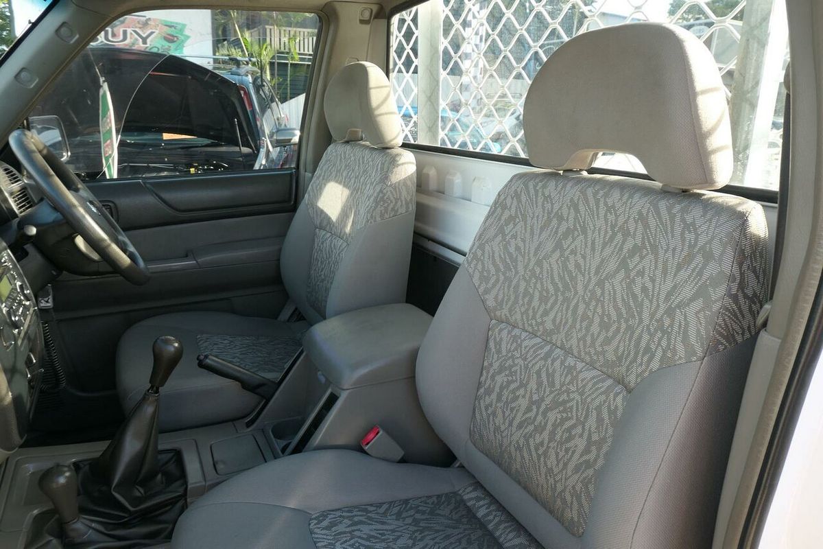 2016 Nissan Patrol DX Series 5 4X4