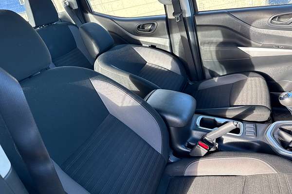 2022 Nissan Navara SL D23 4X4