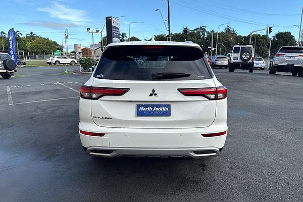 2023 Mitsubishi Outlander LS ZM