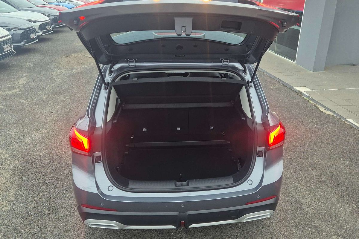 2025 MG ZS Essence ZS32