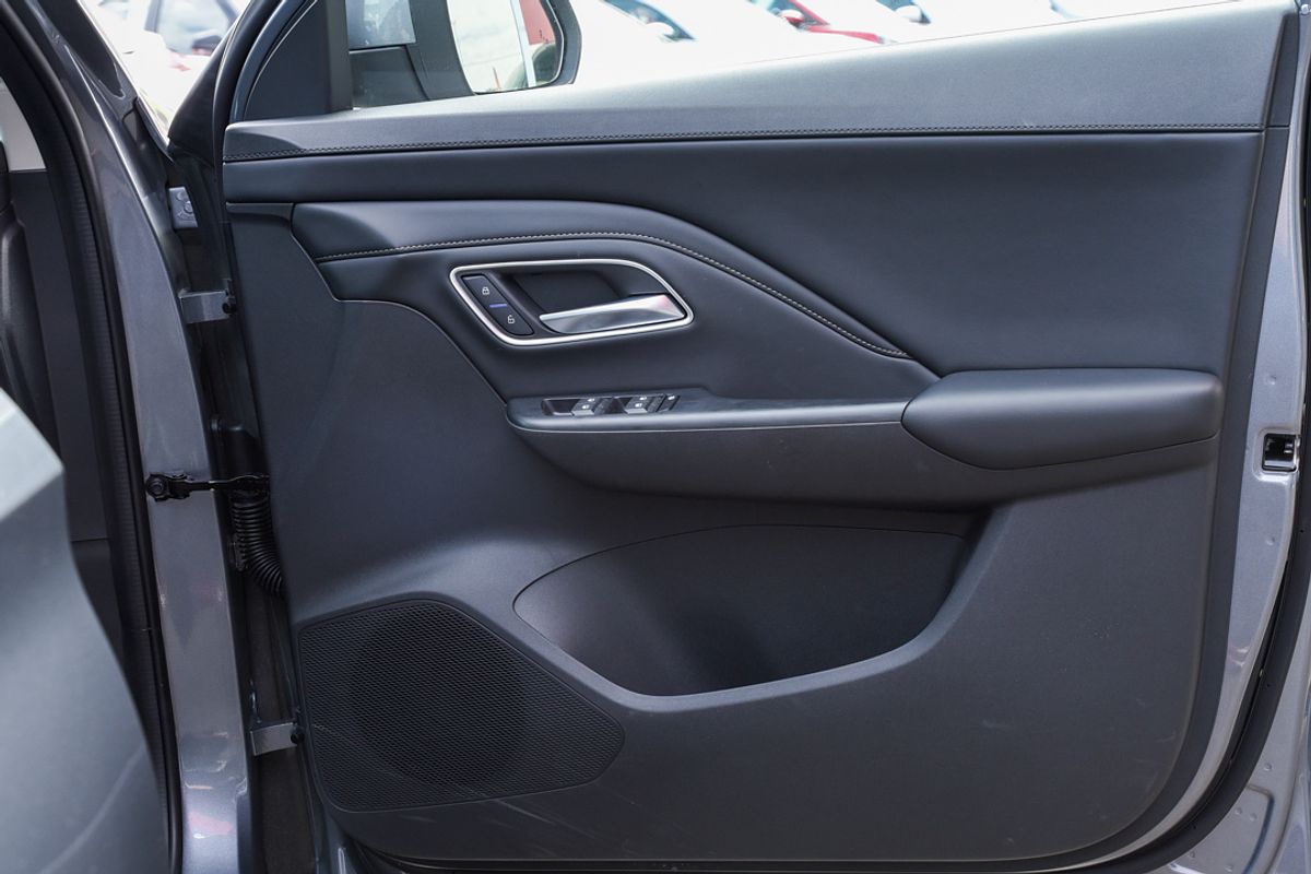 2025 MG ZS Essence ZS32