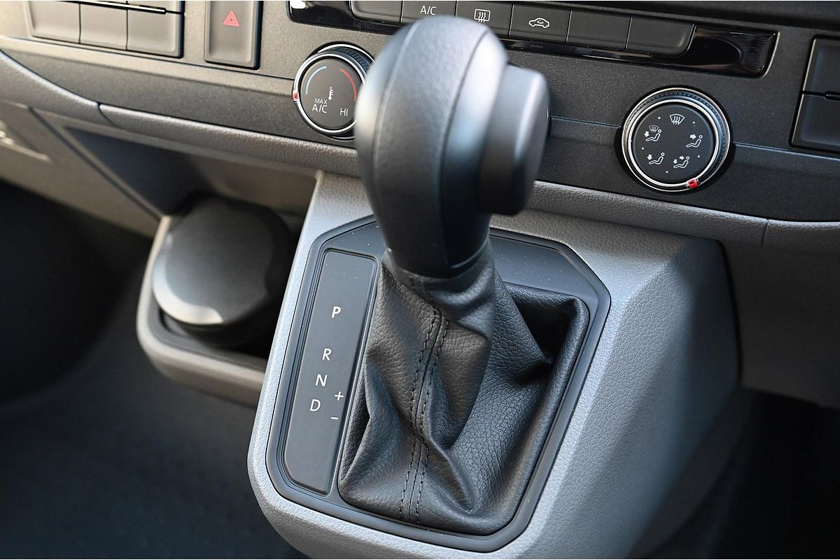 2024 Volkswagen Transporter TDI340 T6.1 LWB