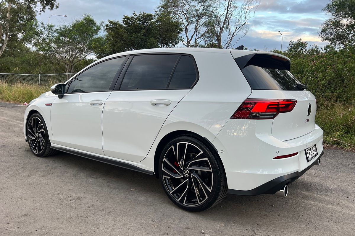 2024 Volkswagen Golf GTI 8