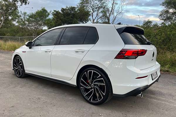 2024 Volkswagen Golf GTI 8