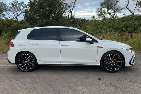 2024 Volkswagen Golf GTI 8