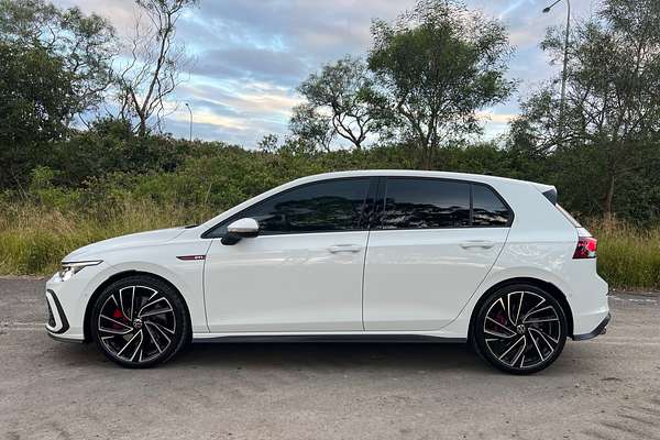2024 Volkswagen Golf GTI 8