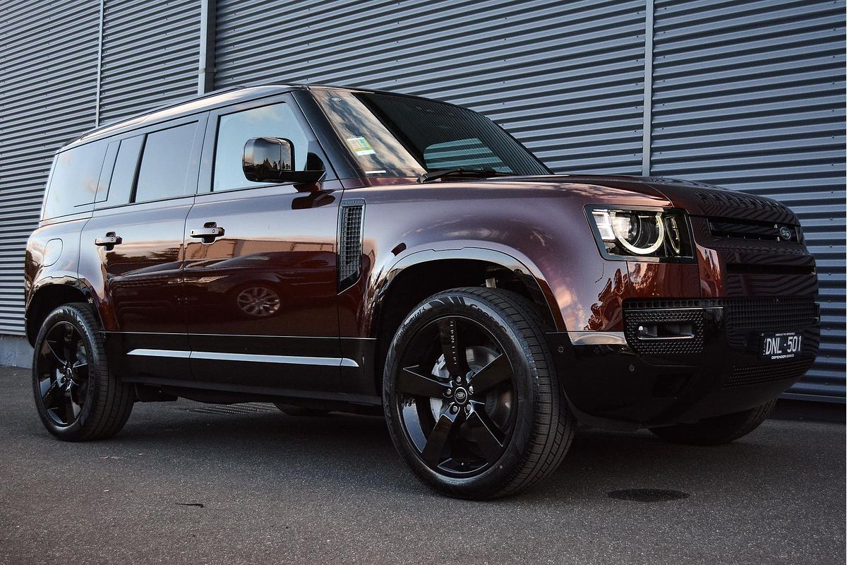 2024 Land Rover Defender 110 D350 Sedona Edition L663