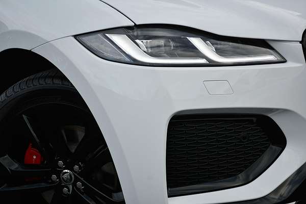 2025 Jaguar F-PACE P250 R-Dynamic SE 90th Anniversary Edition X761