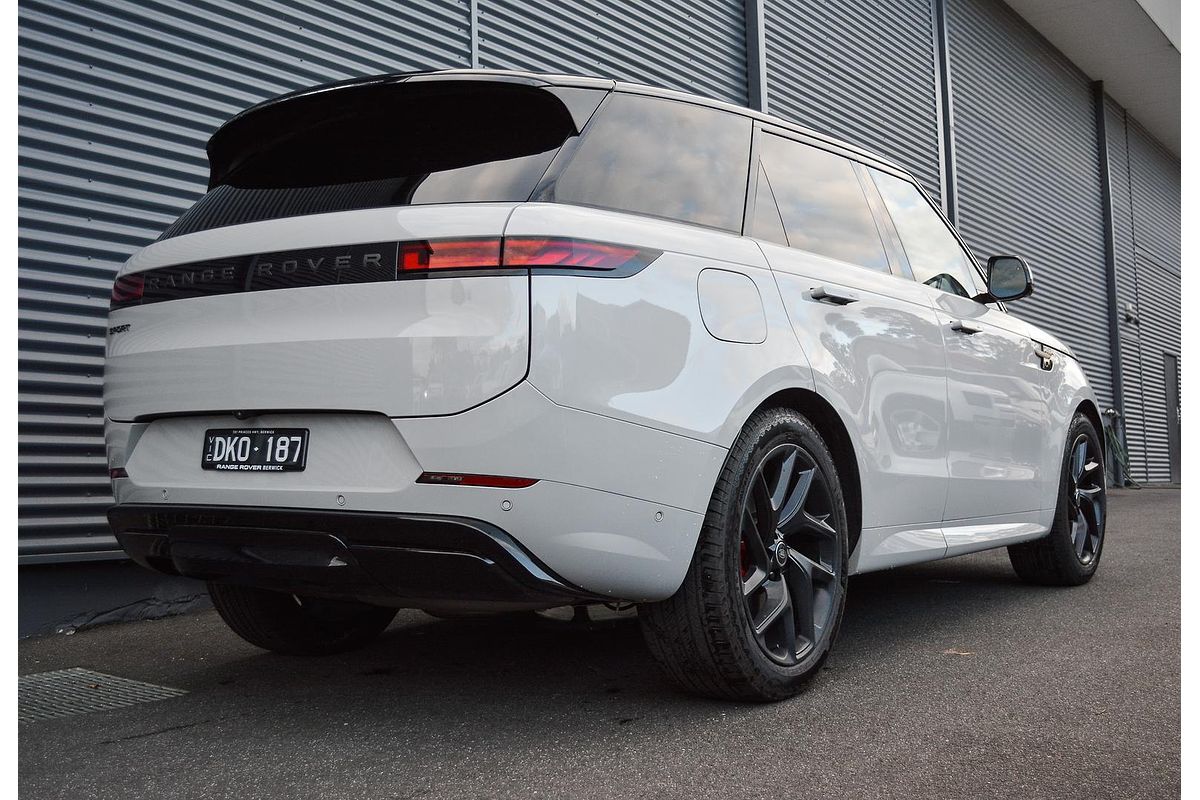 2025 Land Rover Range Rover Sport D250 Dynamic SE L461