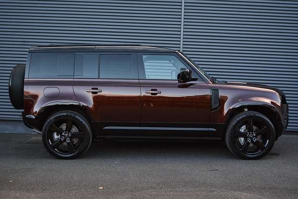 2024 Land Rover Defender 110 D350 Sedona Edition L663
