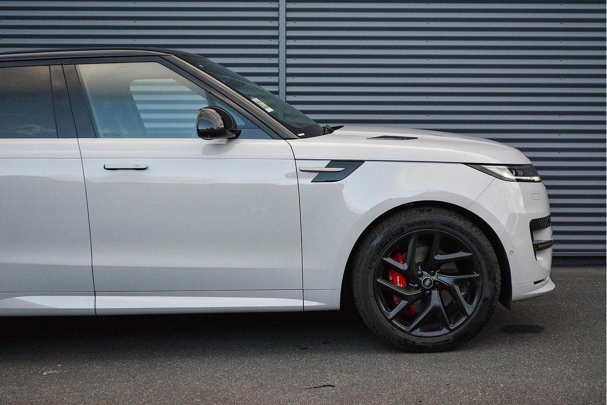 2025 Land Rover Range Rover Sport D250 Dynamic SE L461