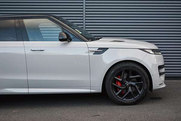 2025 Land Rover Range Rover Sport D250 Dynamic SE L461