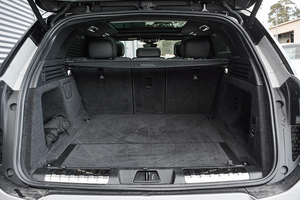 2025 Land Rover Range Rover Sport D250 Dynamic SE L461
