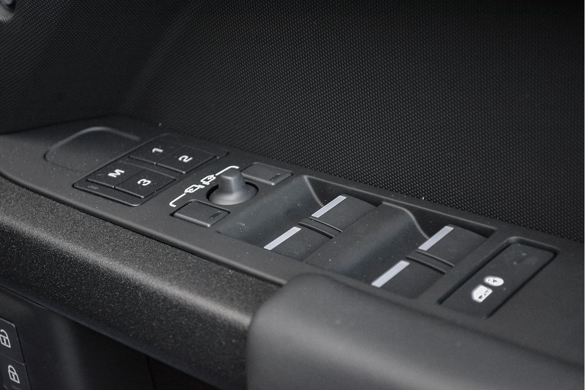 2024 Land Rover Defender 110 D350 Sedona Edition L663