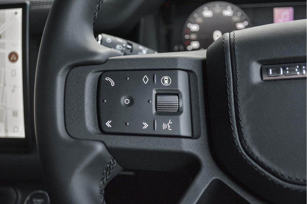 2024 Land Rover Defender 110 D350 Sedona Edition L663
