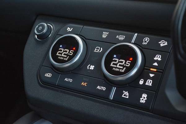 2024 Land Rover Defender 110 D350 Sedona Edition L663