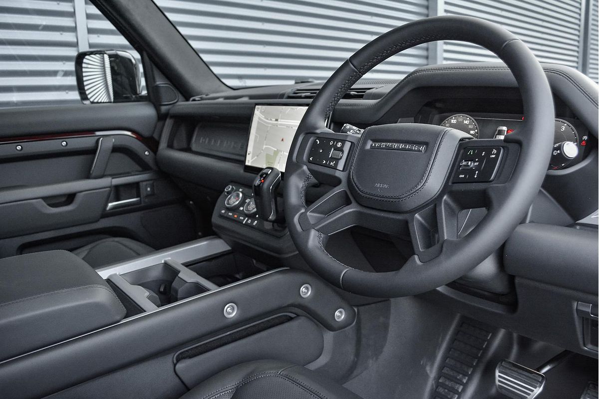 2024 Land Rover Defender 110 D350 Sedona Edition L663