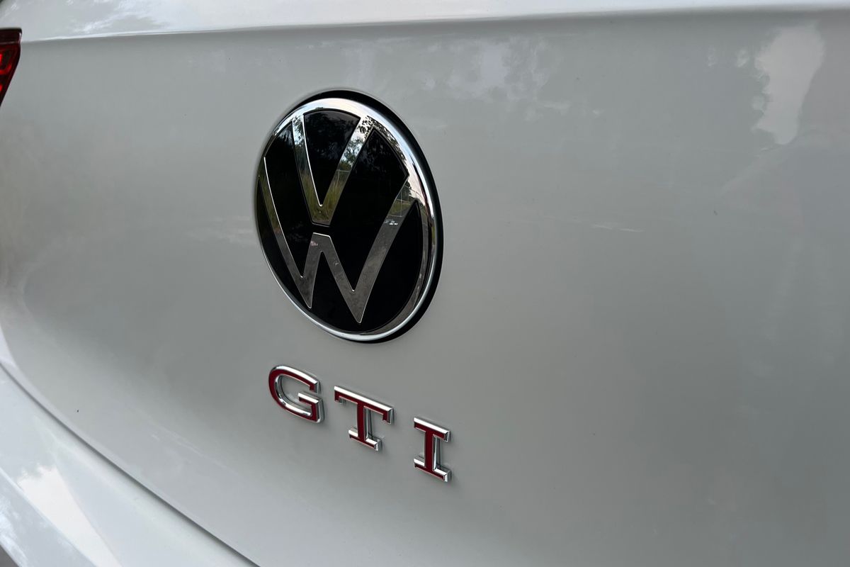 2024 Volkswagen Golf GTI 8