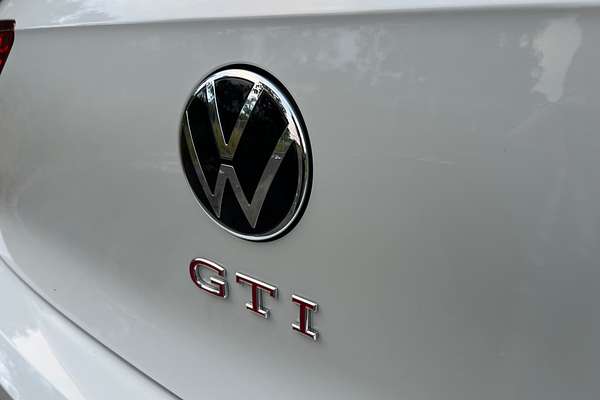 2024 Volkswagen Golf GTI 8