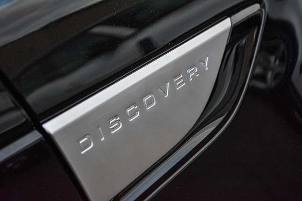 2018 Land Rover Discovery TD6 HSE Luxury Series 5